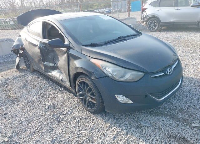 2012 HYUNDAI Elantra