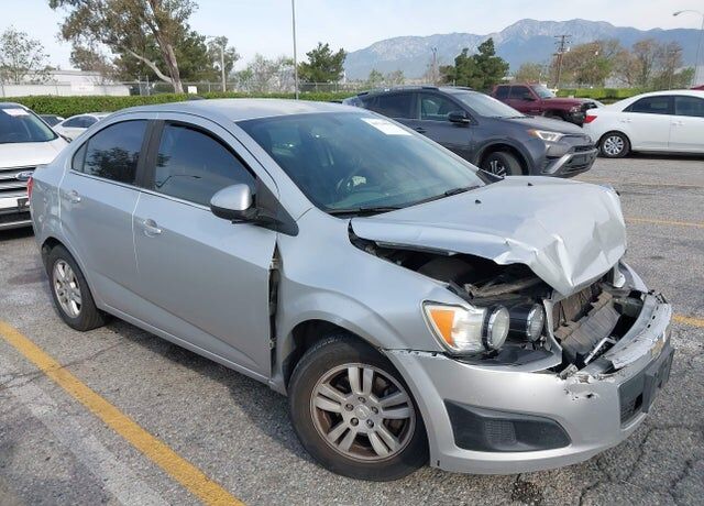 2016 CHEVROLET Sonic