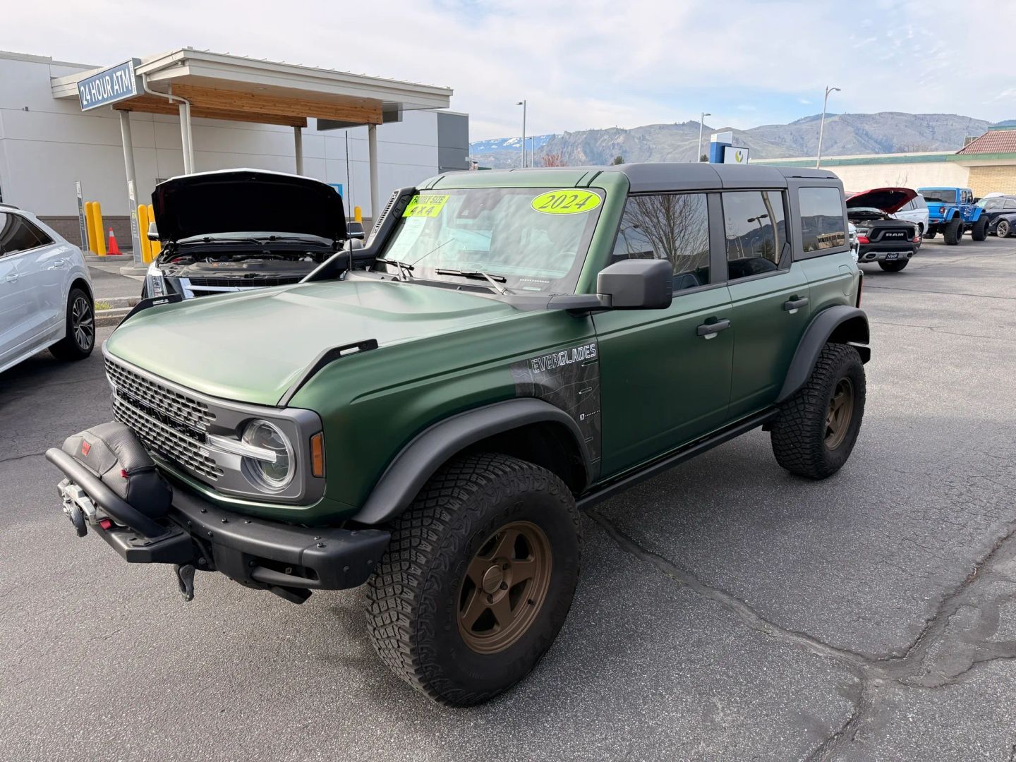 2024 FORD Bronco