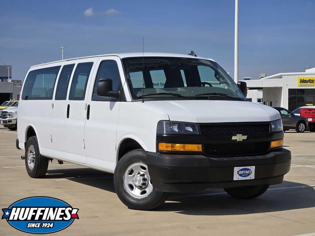 2023 CHEVROLET Express