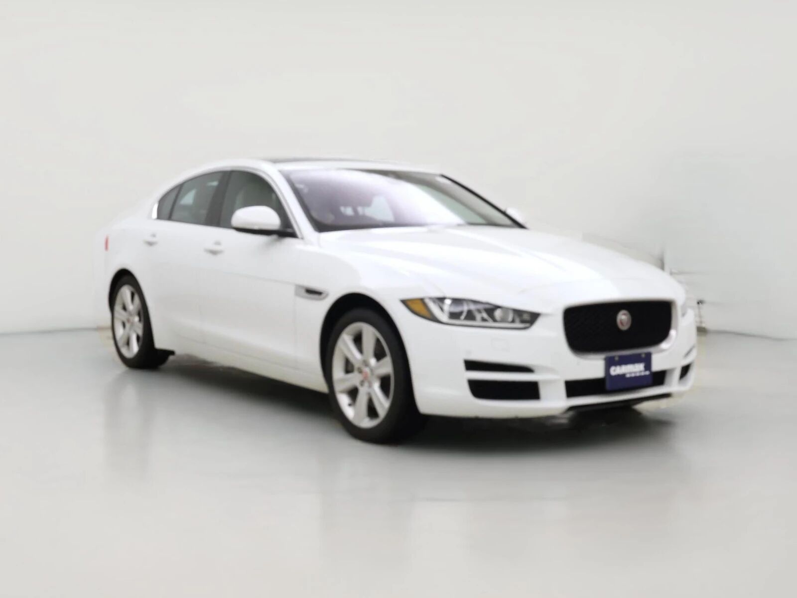 2018 JAGUAR XE