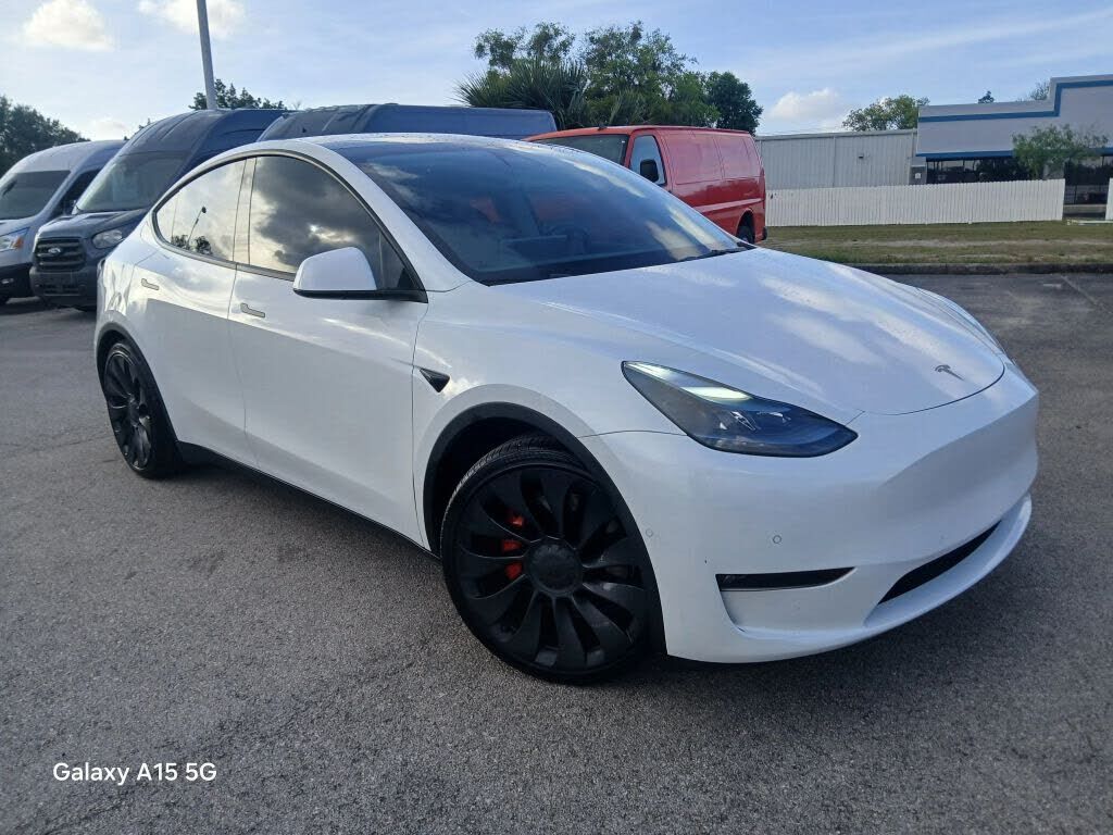 2021 TESLA Model Y