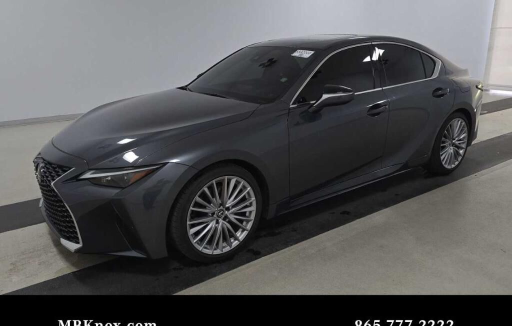 2025 LEXUS IS