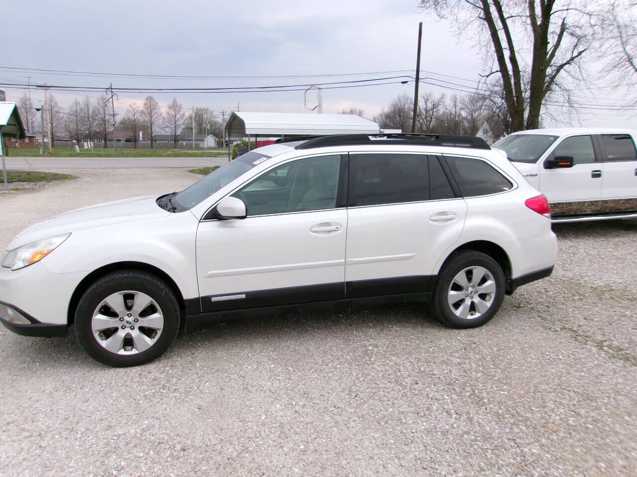2011 SUBARU Outback