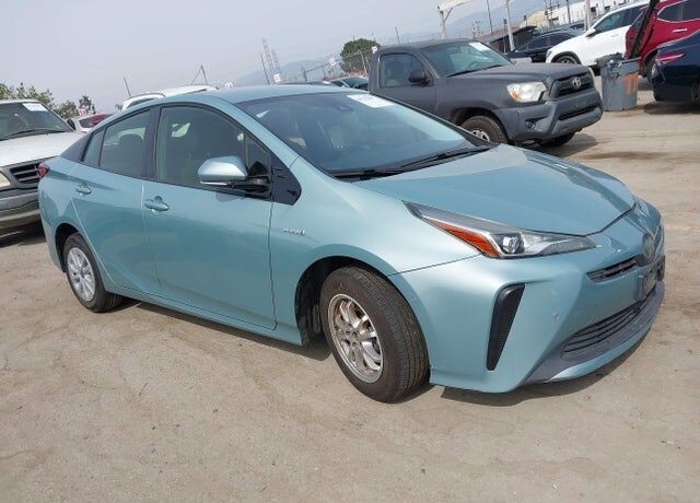 2019 TOYOTA PRIUS