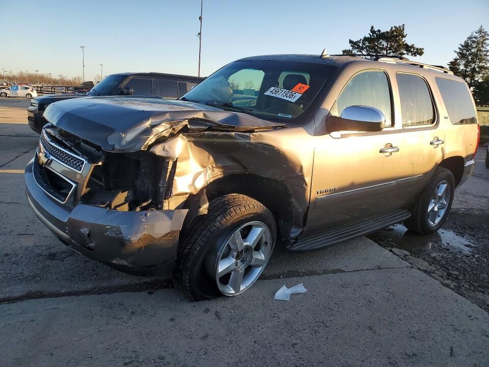 2013 CHEVROLET Tahoe