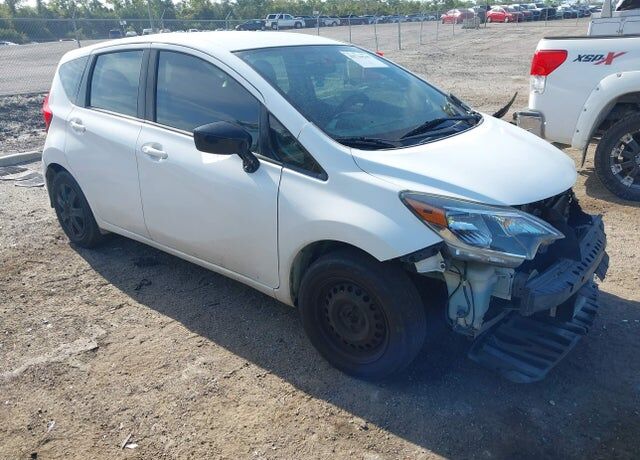 2017 NISSAN Versa