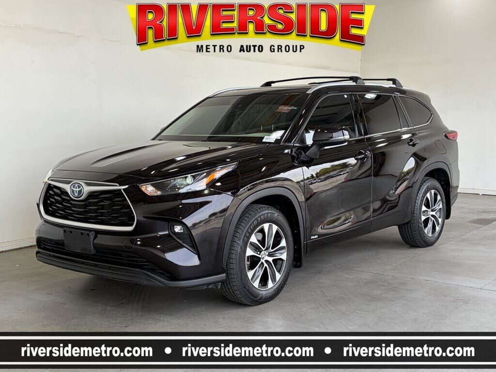 2022 TOYOTA Highlander