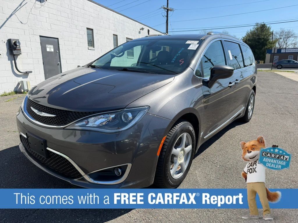 2017 CHRYSLER Pacifica
