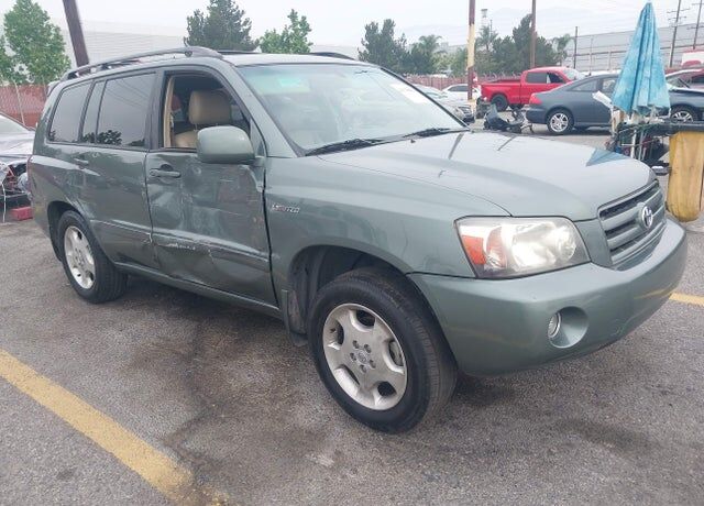 2005 TOYOTA Highlander