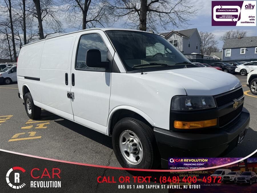 2021 CHEVROLET Express