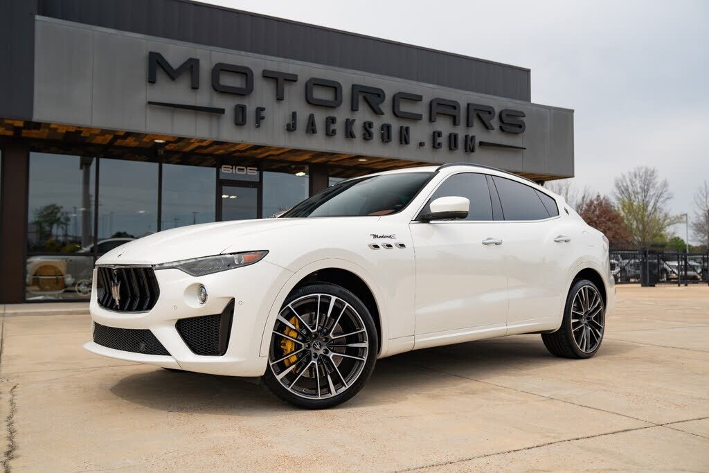 2022 MASERATI Levante