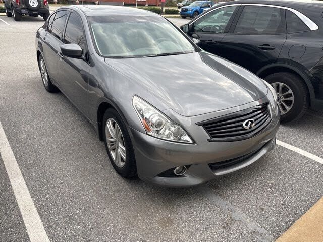 2013 INFINITI G37