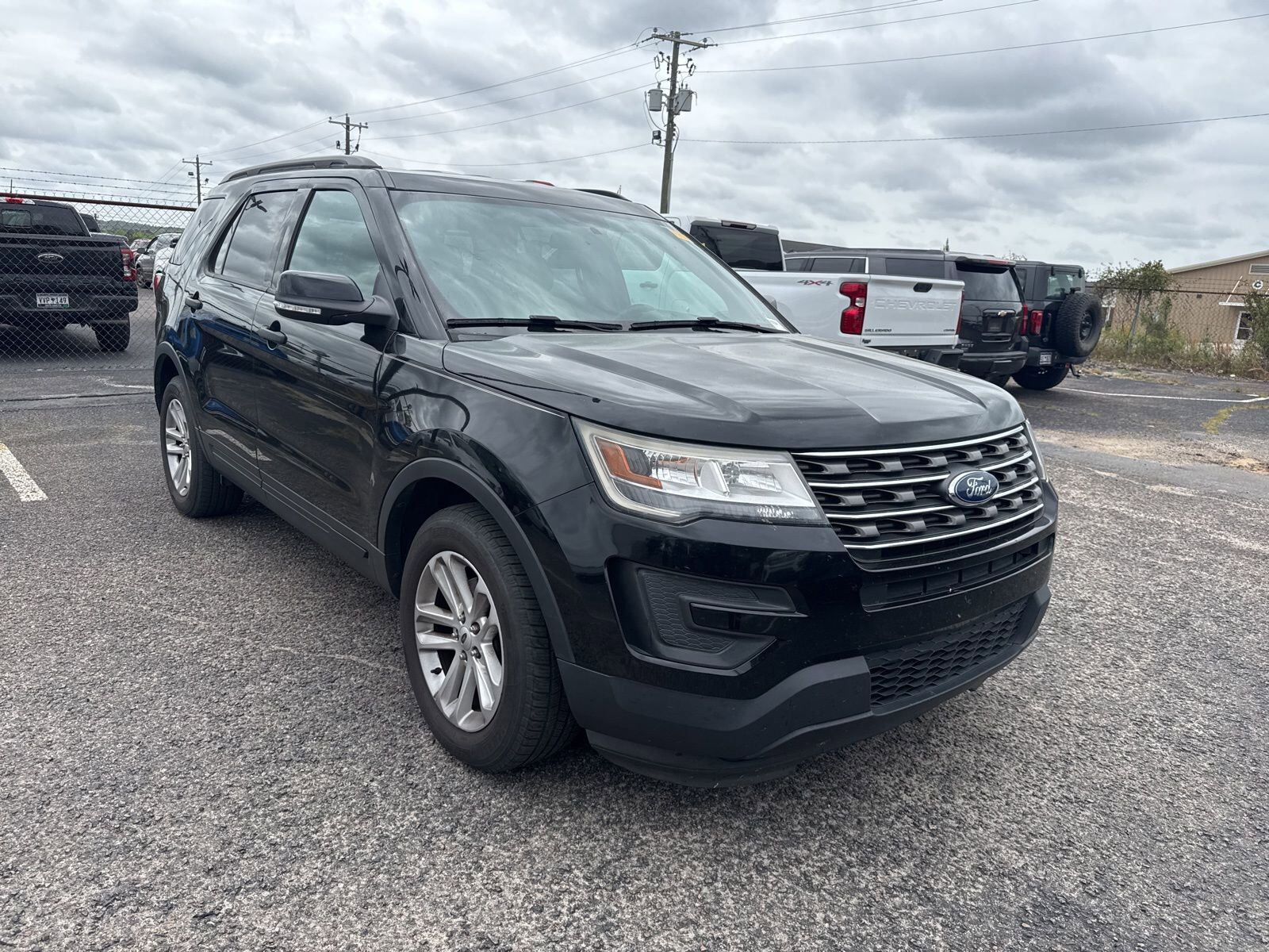 2017 FORD Explorer