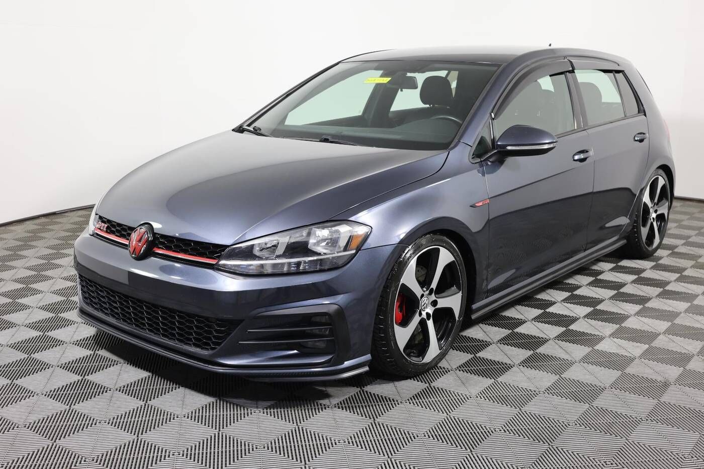 2018 VOLKSWAGEN Golf GTI