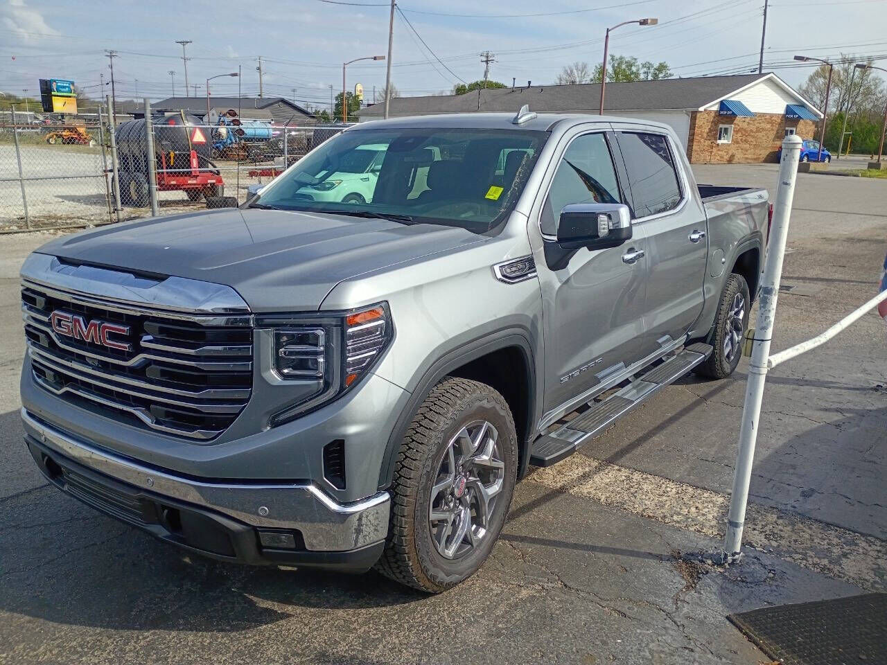 2025 GMC Sierra
