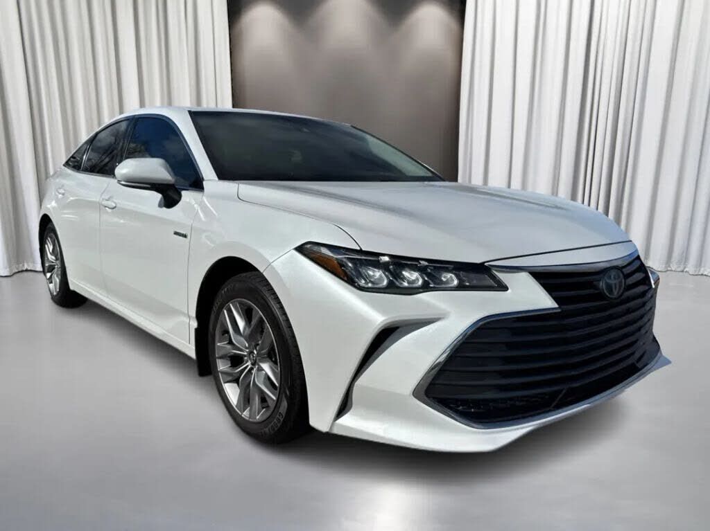 2020 TOYOTA Avalon
