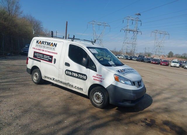2015 NISSAN NV200