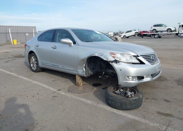2012 LEXUS LS