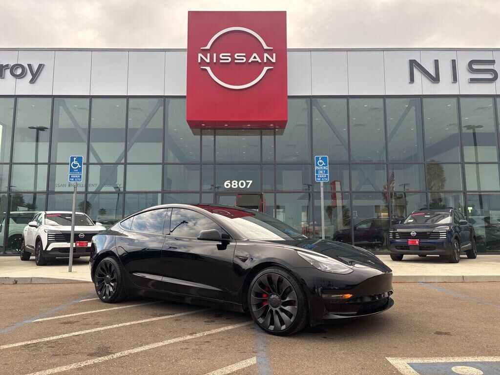 2023 TESLA Model 3