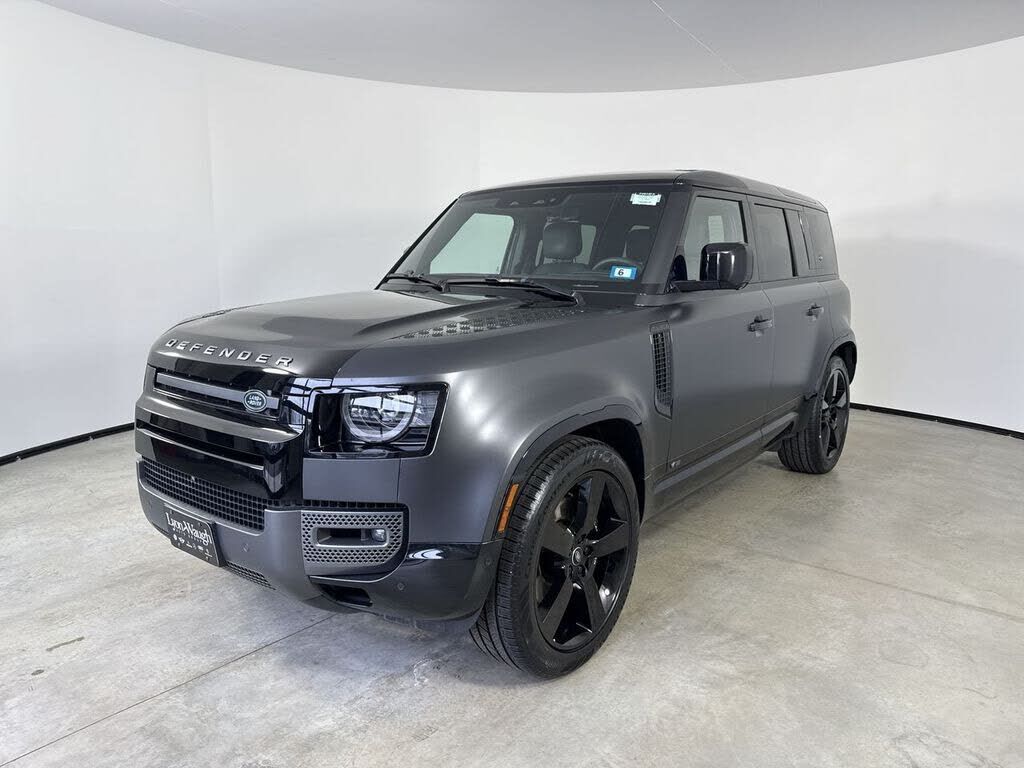 2023 LAND ROVER Defender