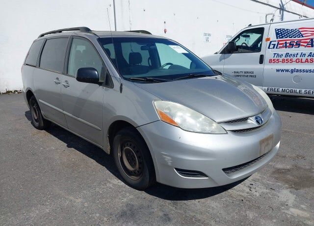 2008 TOYOTA Sienna