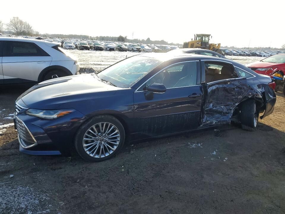 2022 TOYOTA Avalon