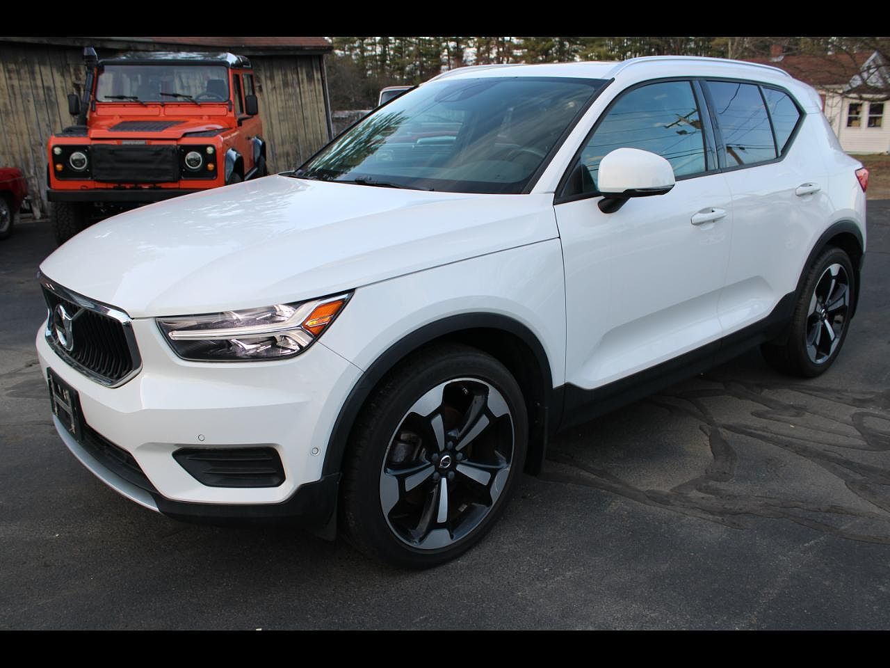 2019 VOLVO XC40