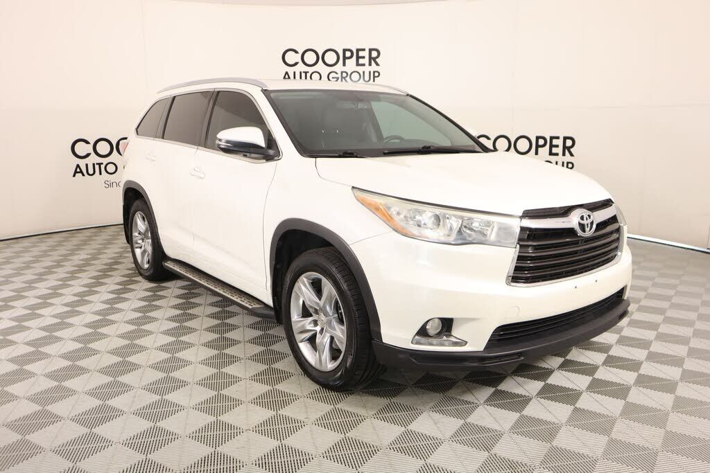 2015 TOYOTA Highlander