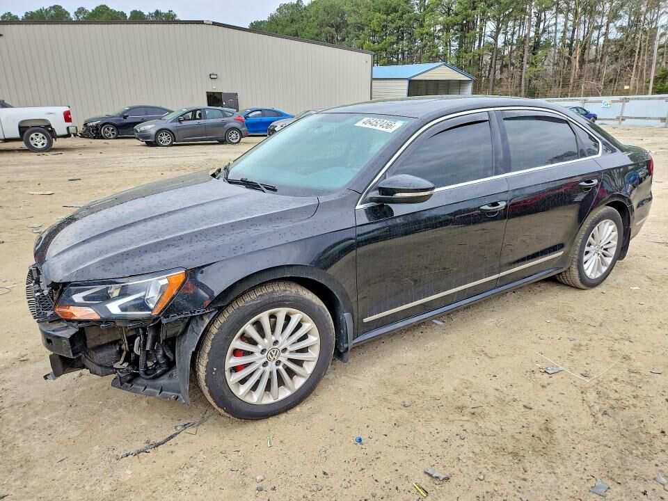 2016 VOLKSWAGEN Passat