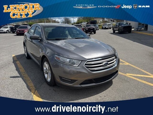 2013 FORD Taurus
