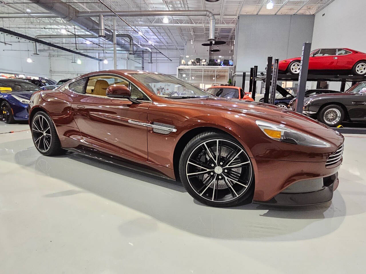 2014 ASTON MARTIN Vanquish