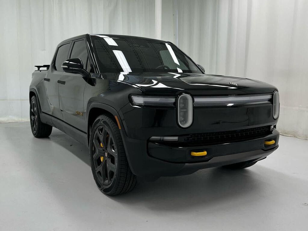 2025 RIVIAN R1T