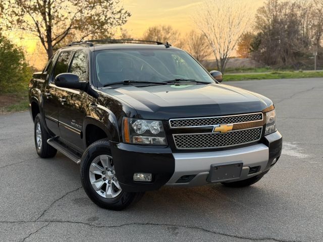 2013 CHEVROLET Avalanche