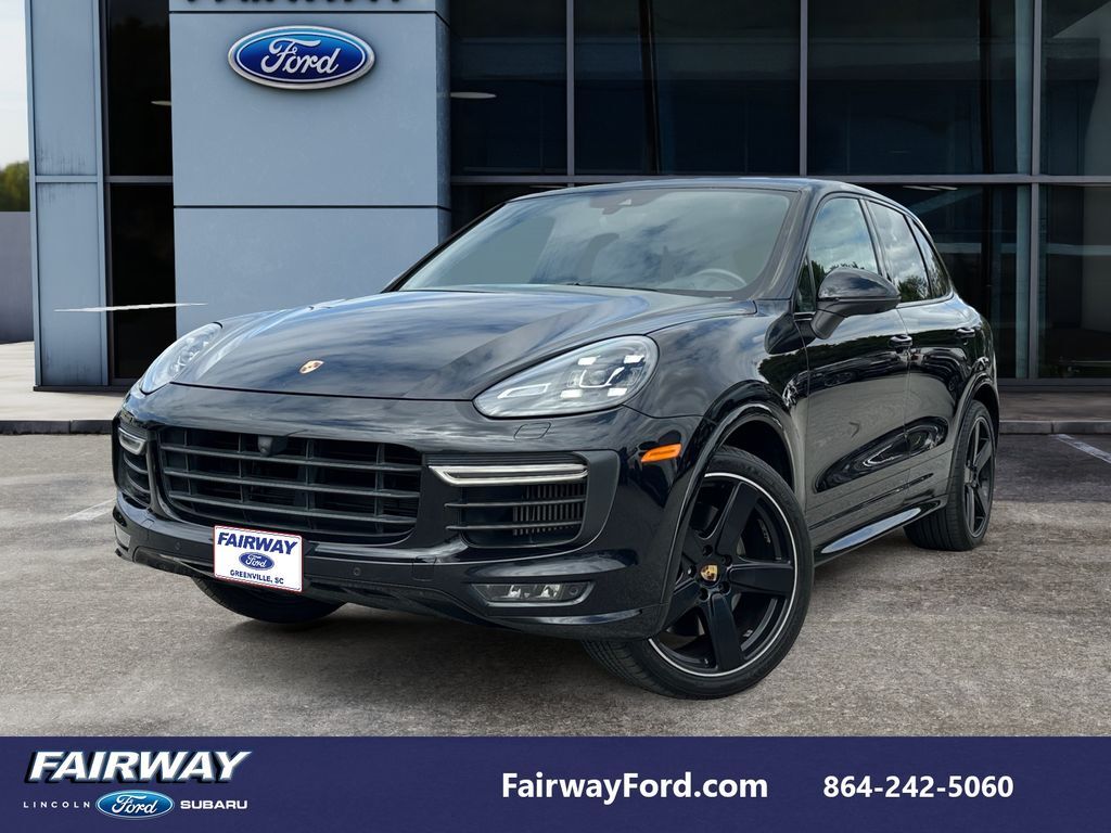 2017 PORSCHE Cayenne