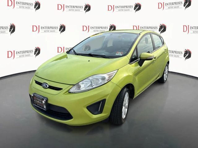 2013 FORD Fiesta
