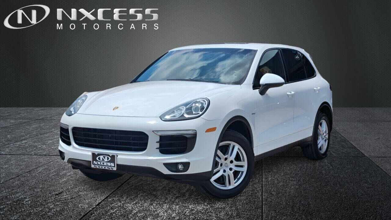 2015 PORSCHE Cayenne