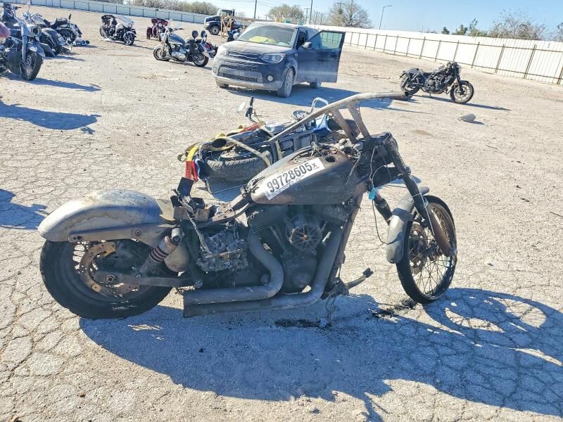 2012 HARLEY DAVIDSON Dyna Wide Glide