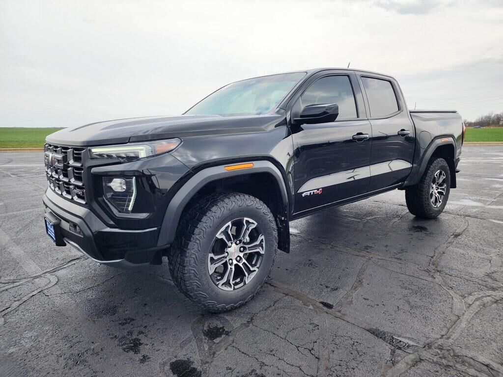 2024 GMC Canyon