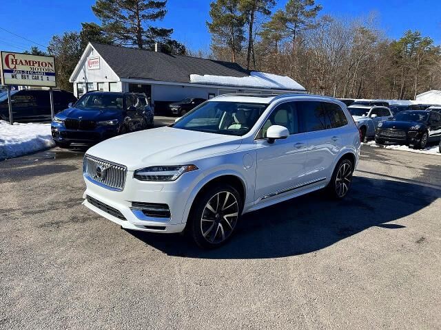 2021 VOLVO XC90