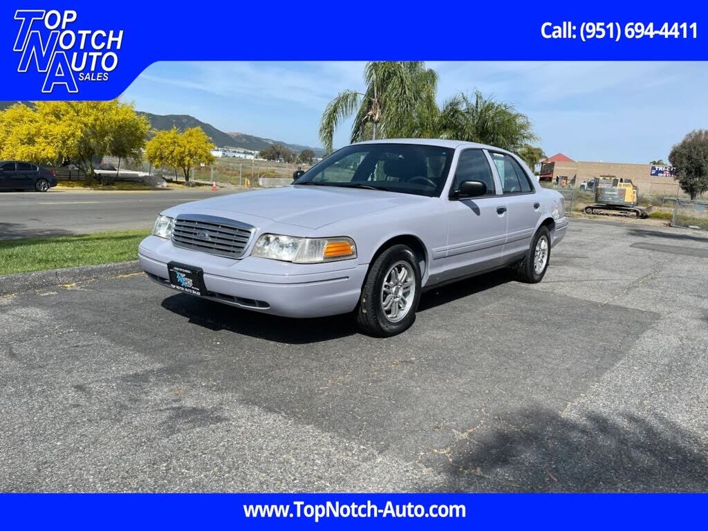 2004 FORD Crown Victoria