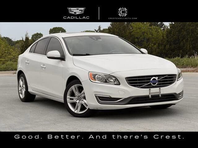 2015 VOLVO S60