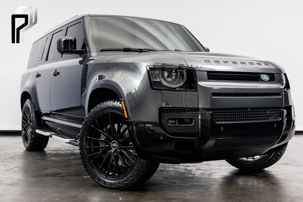 2023 LAND ROVER Defender