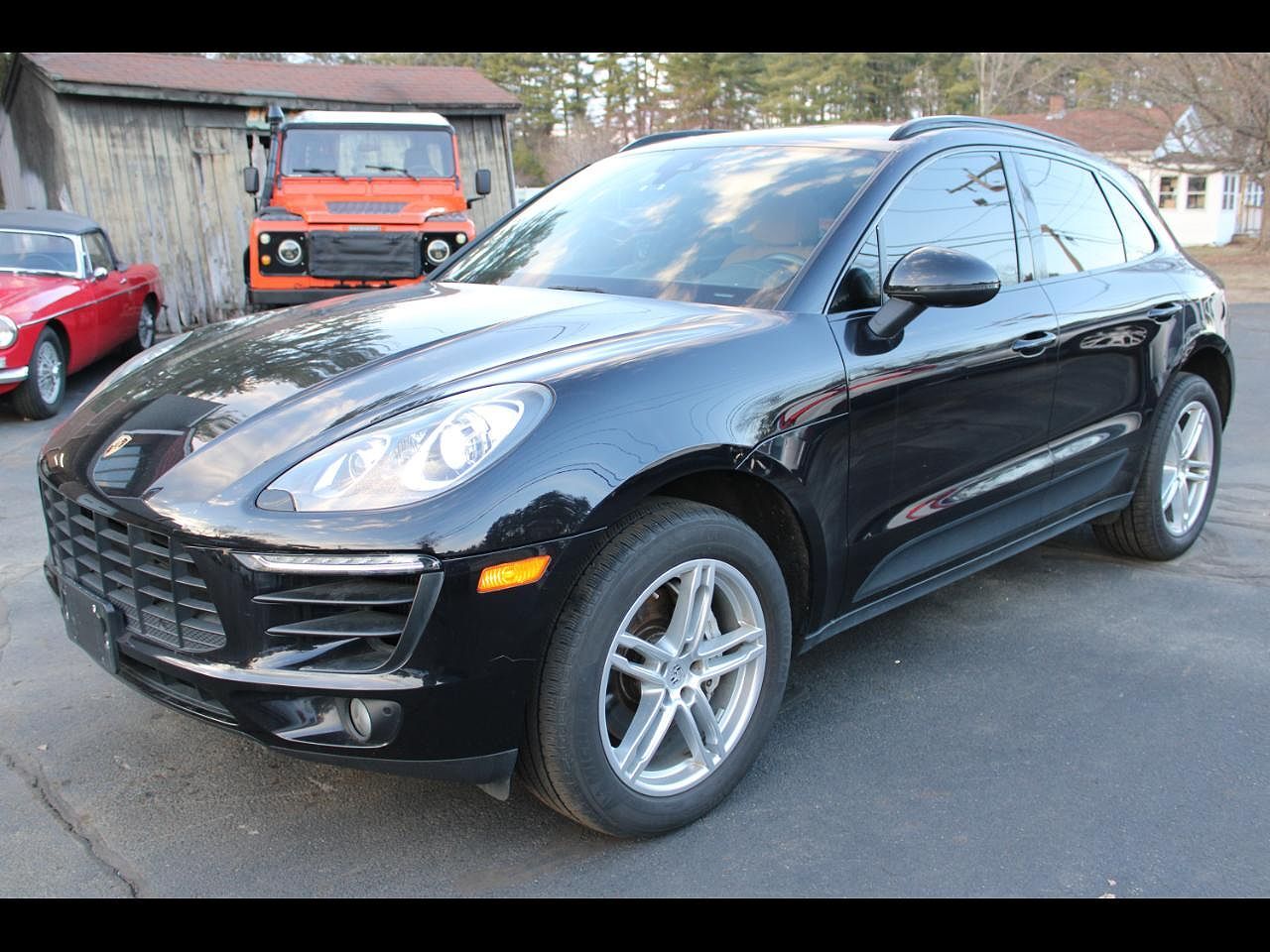2017 PORSCHE Macan