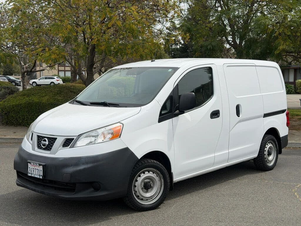 2015 NISSAN NV200