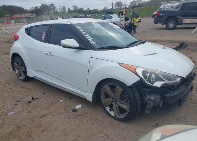 2013 HYUNDAI Veloster