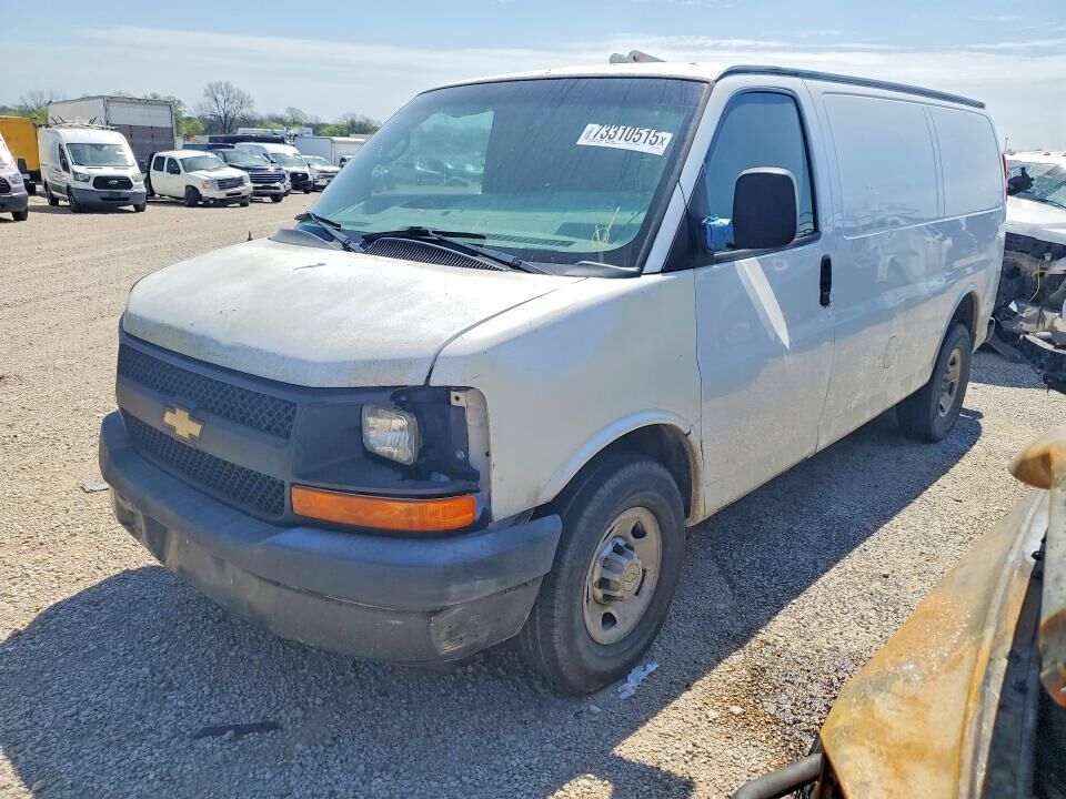 2013 CHEVROLET Express