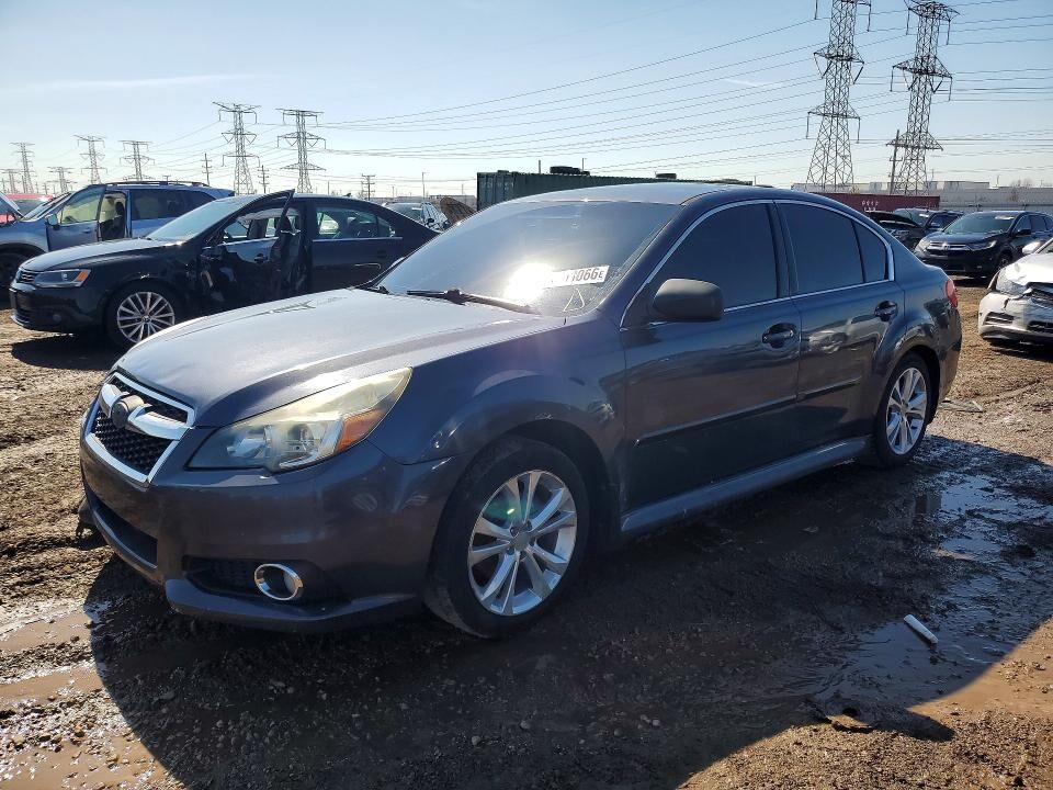 2013 SUBARU Legacy