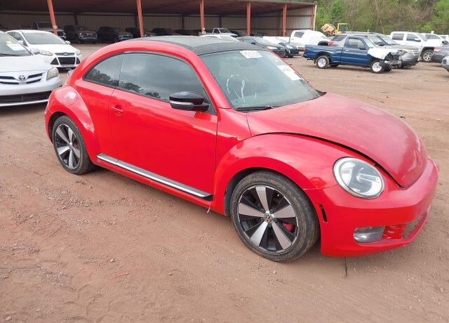 2012 VOLKSWAGEN Beetle