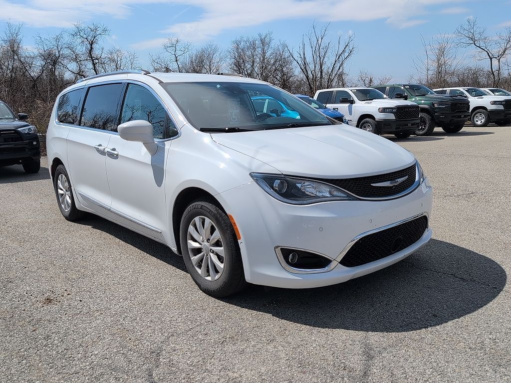 2019 CHRYSLER Pacifica